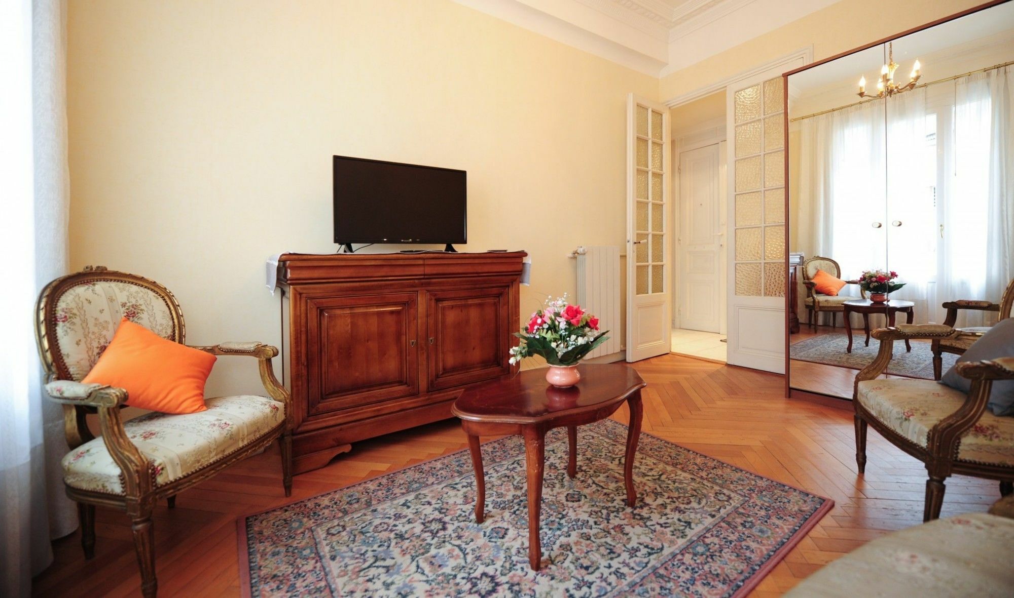 Appartement Minuetto Five Stars Holiday House Nice Dış mekan fotoğraf